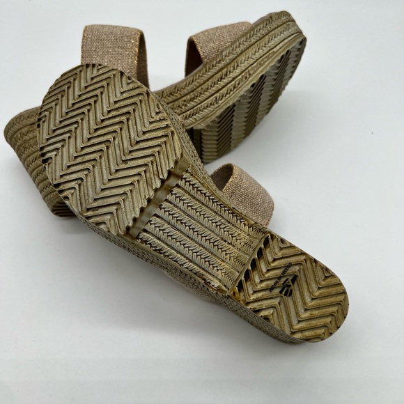 Charleston Women’s Size 7 Platform Sandals - Picture 7 of 7